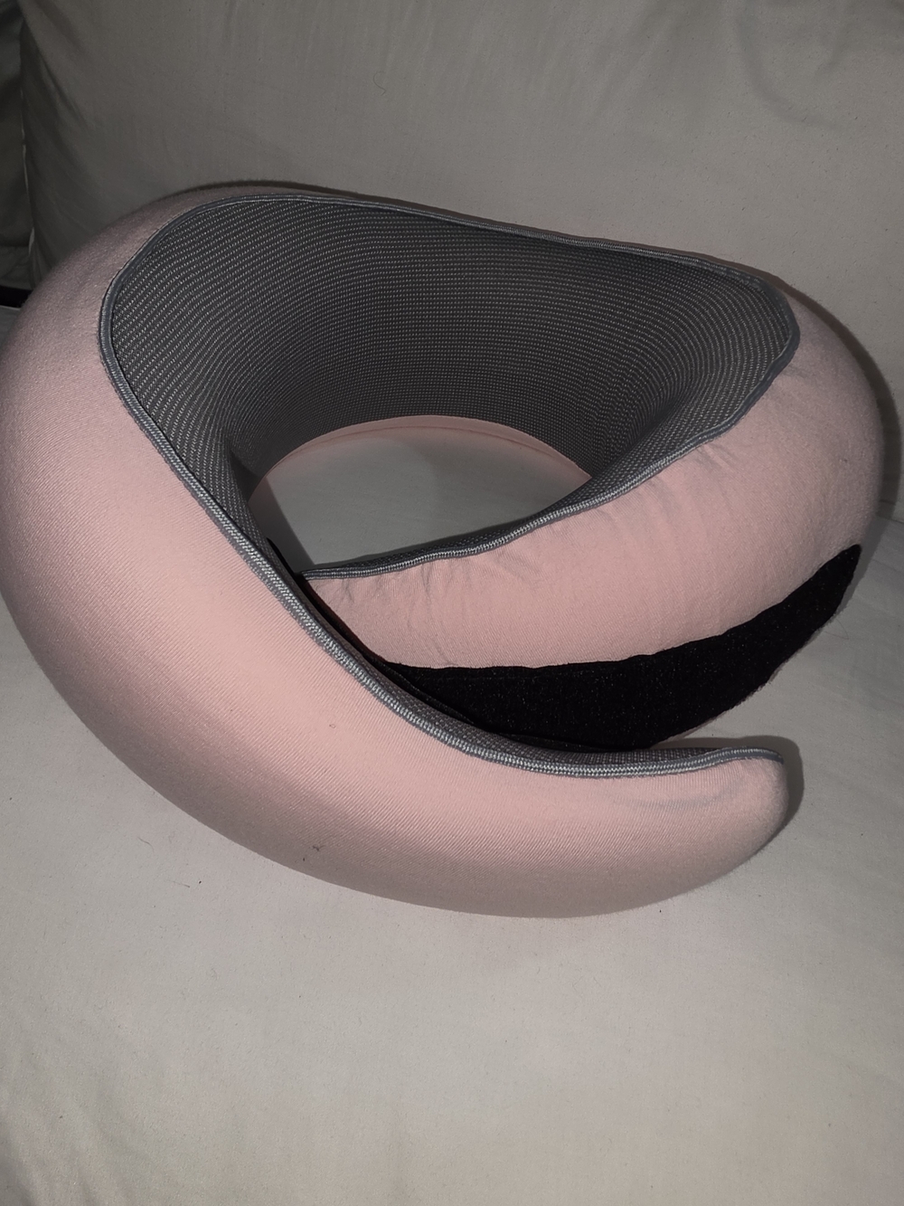 Pink Flyhugz Travel Neck Pillow New